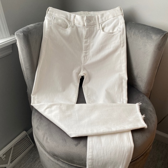 MOTHER High Waisted Looker Ankle White Denim Jeans (26)